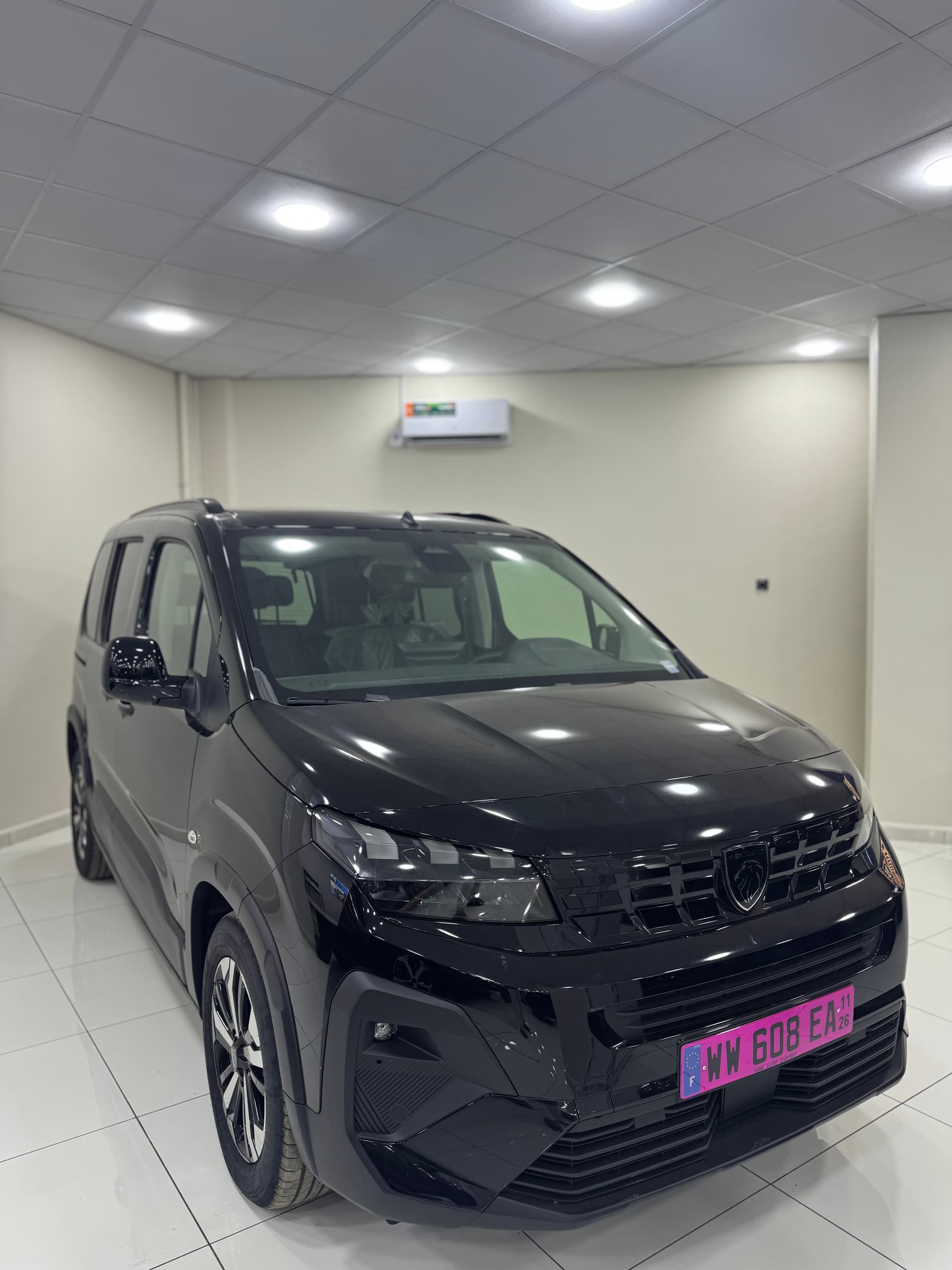 PEUGEOT RIFTER 2026 — photo 1